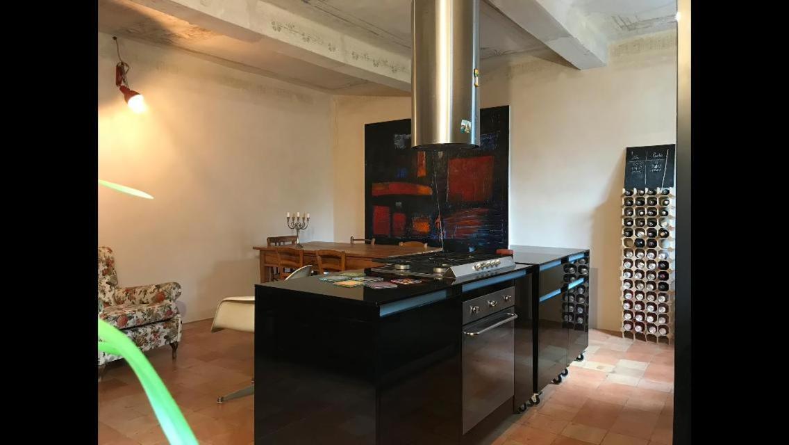 Casa Luminosa Con Giardino In Centro Storico Apartment Reggio Emilia Ngoại thất bức ảnh